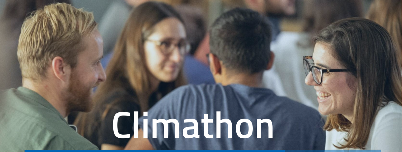 Foto von zusammensitzenden Menschen, Aufschrift: Climathon, Time for change. Be the change. 13.-14. November 2020