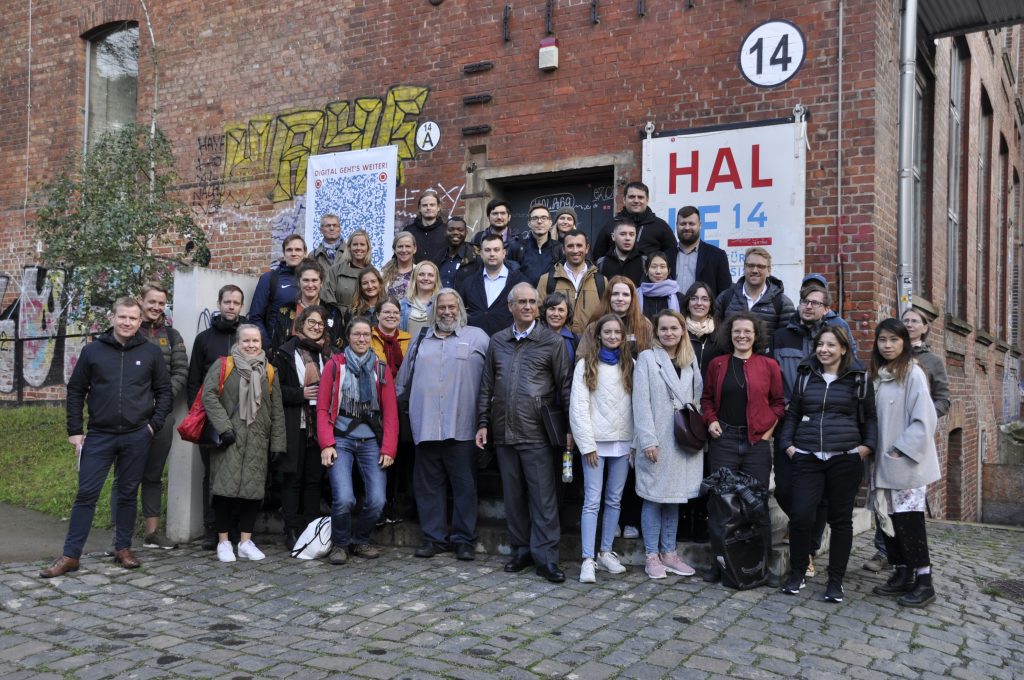 Gruppenfoto im Demoquartier Spinnerei